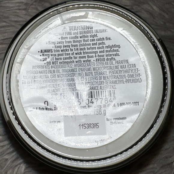 New bath and body works single wick leaves candle! - Picture 2 of 2